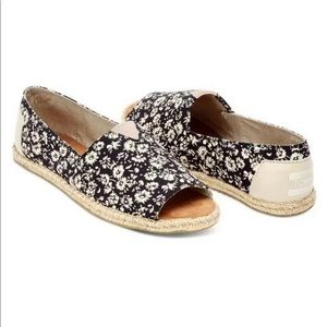 Toms Alpargata Open Toe Black Textile Floral